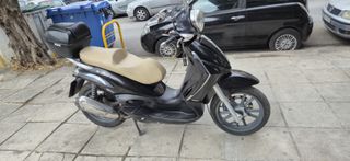 Piaggio Beverly 300i Tourer 2009-thumb-4