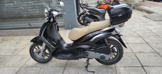 Piaggio Beverly 300i Tourer 2009-thumb-6