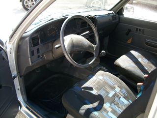 Toyota Hilux 1990 EΛΛΗΝΙΚΟ 4Χ2 ΜΙΑΜΙΣΗ ΚΑΜΠΙΝΑ A/C-thumb-2