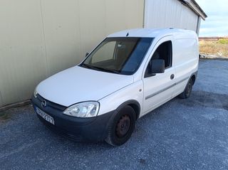 Κλούβα Opel 2003