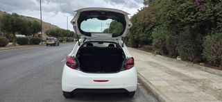 Peugeot 208 2017 1.6_Diesel-thumb-40