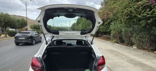 Peugeot 208 2017 1.6_Diesel-thumb-41
