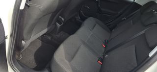 Peugeot 208 2017 1.6_Diesel-thumb-32