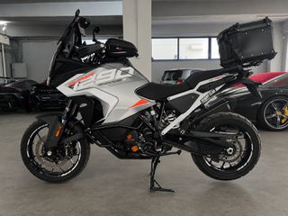 KTM 1290 Super Adventure 2023 S V2-thumb-10