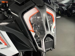 KTM 1290 Super Adventure 2023 S V2-thumb-15