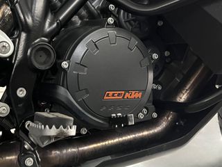 KTM 1290 Super Adventure 2023 S V2-thumb-16
