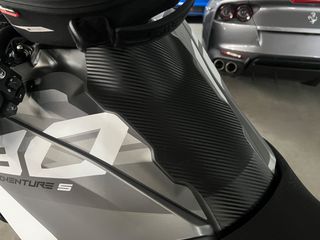 KTM 1290 Super Adventure 2023 S V2-thumb-21