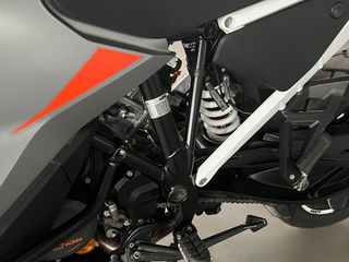 KTM 1290 Super Adventure 2023 S V2-thumb-25