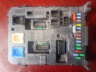 Ασφαλειοθήκη CITROEN PEUGEOT FIAT 28119759, 28119759-5, 28116487, 28116487-2, 966405908001