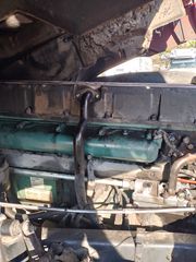 Volvo 2004-thumb-2