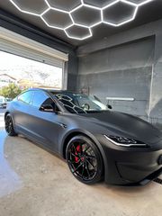 Tesla Model 3 2024 PERFORMANCE
