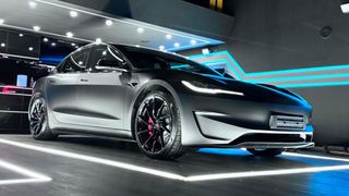 Tesla Model 3 2024 PERFORMANCE-thumb-2