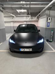 Tesla Model 3 2024 PERFORMANCE-thumb-4