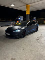 Tesla Model 3 2024 PERFORMANCE-thumb-6