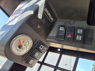Φορτωτάκι CAT 2013 226b-thumb-6
