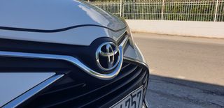 Toyota Yaris 2014-thumb-6