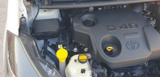 Toyota Yaris 2014-thumb-16