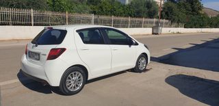 Toyota Yaris 2014-thumb-3