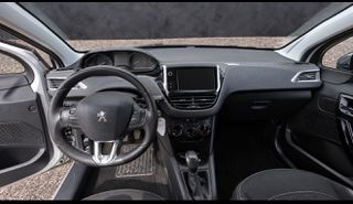 Peugeot 208 2016 1.2 puretech style-thumb-4