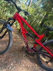 Downhill - Enduro - Trail Polygon 2026 Siskiu T7 with UDH