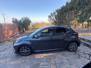 Toyota Yaris 2024-thumb-1