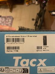 Tacx thru axle-thumb-3