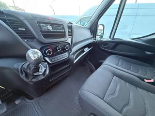 Ανατροπή Iveco 2016 Daily 35s13 Euro 5V-thumb-15