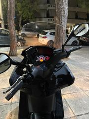 Kymco Xciting 300i 2015-thumb-5