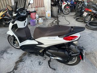 Piaggio Beverly 300i 2023 BEVERLY 300I HPE-thumb-2