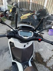 Piaggio Beverly 300i 2023 BEVERLY 300I HPE-thumb-4