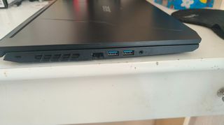 Acer Nitro AN515-57-thumb-4