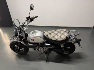 Honda Monkey 125 2023-thumb-12