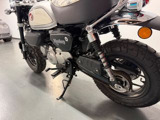 Honda Monkey 125 2023-thumb-13