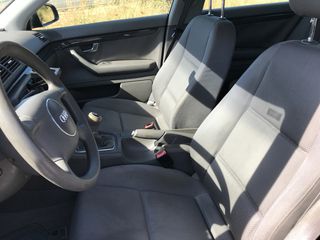 Audi A4 2001 A4 1.6-thumb-6