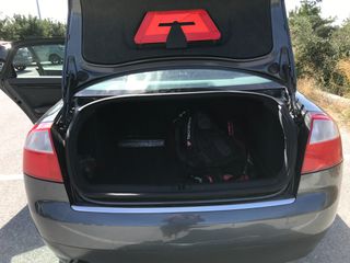 Audi A4 2001 A4 1.6-thumb-7