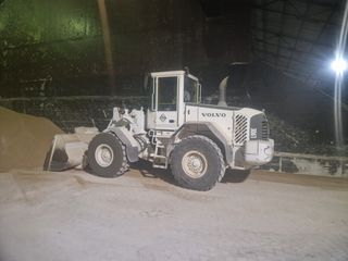 Φορτωτής Με Λάστιχα Volvo 2006 L 90 E-thumb-4