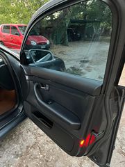 Audi A4 2001-thumb-22