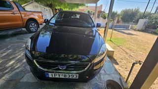 Volvo V40 2015