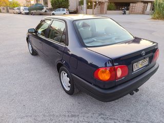 Toyota Corolla 2000-thumb-3