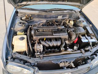 Toyota Corolla 2000-thumb-7