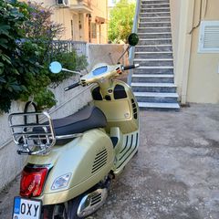 Piaggio Vespa GTS 300 2021 SUPER TECH limit edition75th-thumb-1