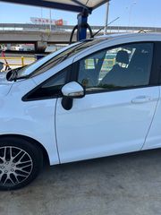 Ford B-Max 2016-thumb-1
