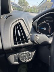 Ford B-Max 2016-thumb-11