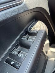 Ford B-Max 2016-thumb-15