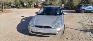 Ford Focus 2000 coupe-thumb-2