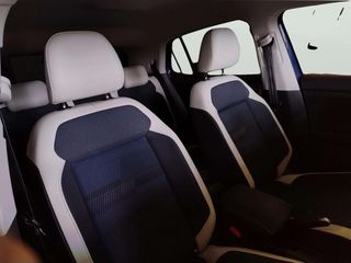 Volkswagen T-Cross 2022 1.0 TSI 95PS LIFE-thumb-19