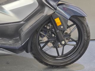 Honda Forza 300 2019-thumb-8