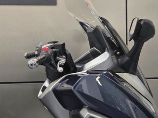 Honda Forza 300 2019-thumb-10