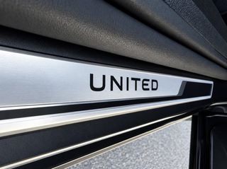 Volkswagen T-Roc 2021-thumb-27