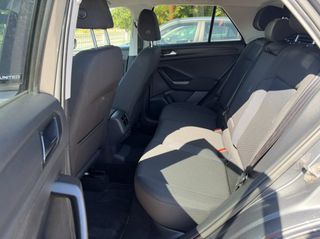Volkswagen T-Roc 2021-thumb-24